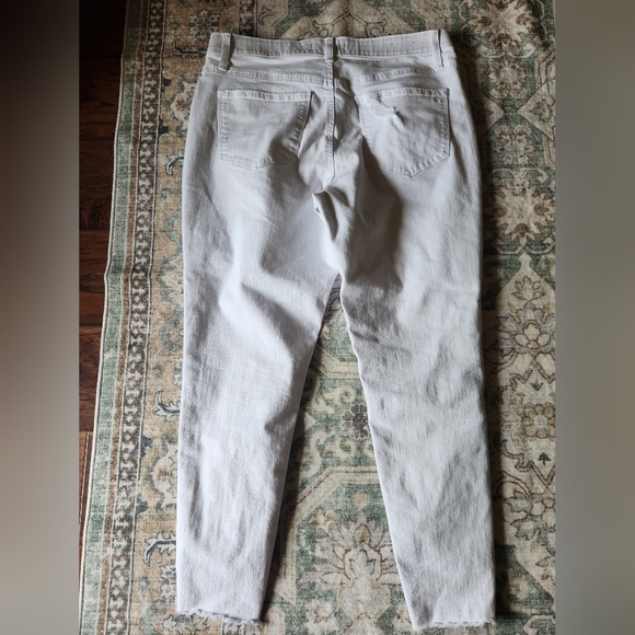 LuLaRoe Women's White Ankle Jeans - Picture 3 of 4